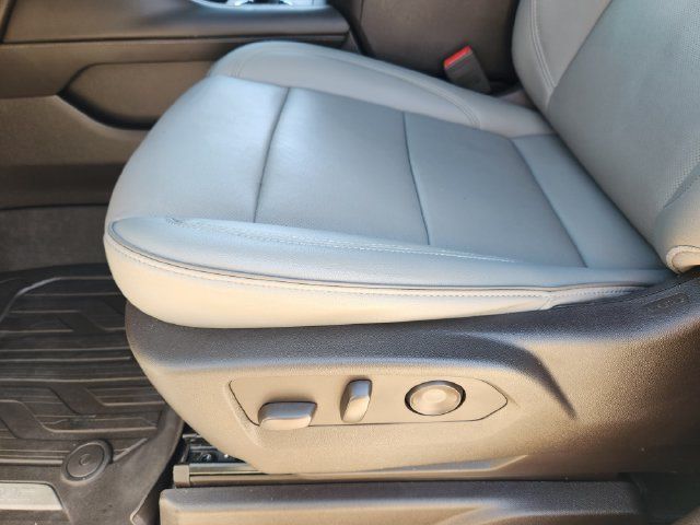 Used 2022 GMC Yukon SLT w/ SLT Premium Package RWD image 24