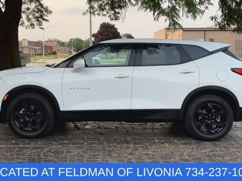 Used 2025 Chevrolet Blazer LT AWD/4WD image 5