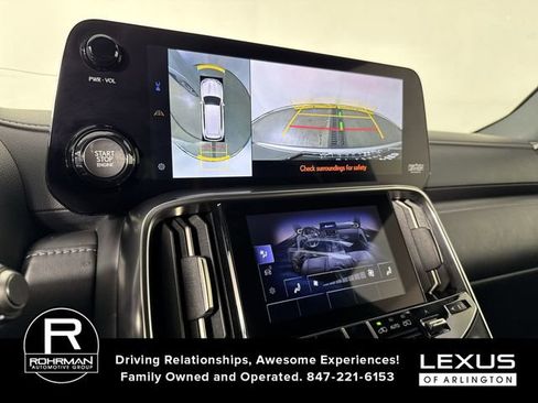 Used 2024 Lexus LX 600 4WD w/ Luxury Package image 8