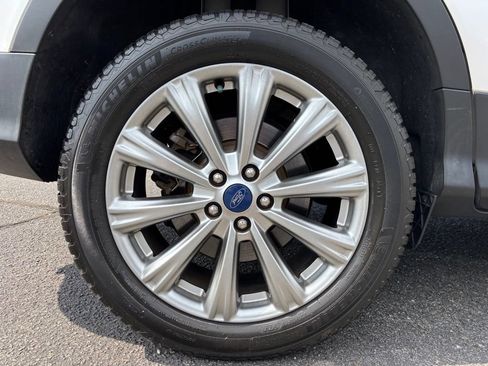 Used 2018 Ford Escape Titanium w/ Ford Safe & Smart Package AWD/4WD image 12