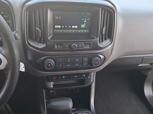Used 2018 Chevrolet Colorado W/T w/ WT Convenience Package AWD/4WD image 20