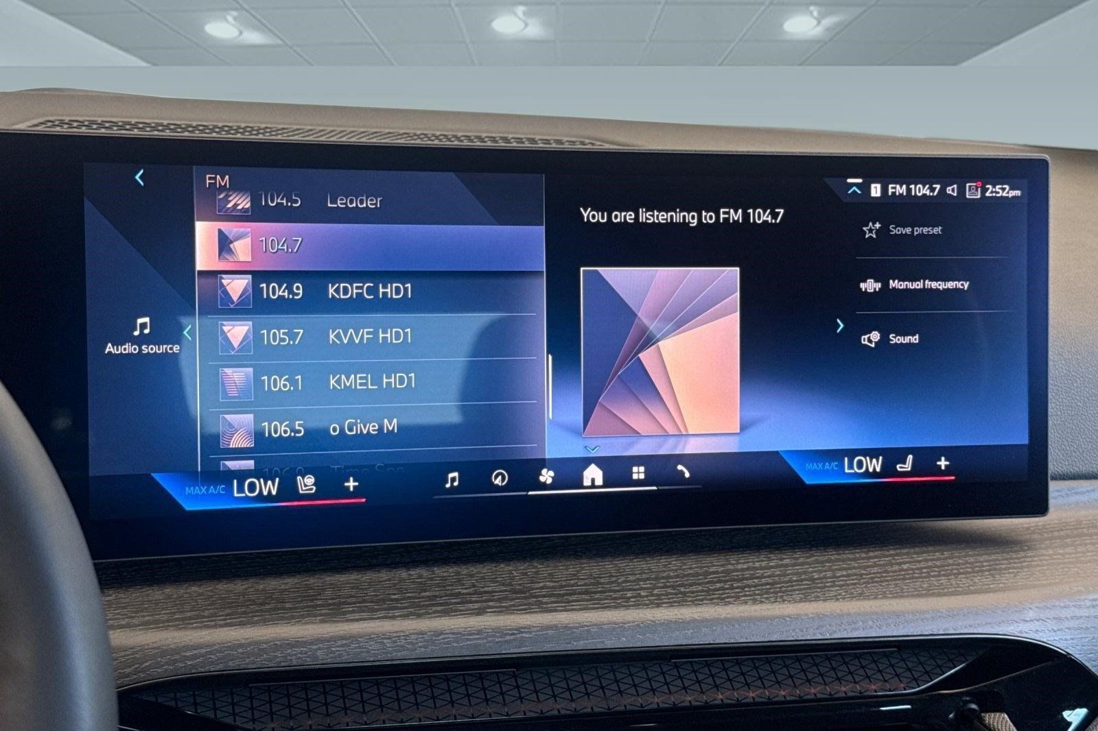 Used 2025 BMW 430i Convertible w/ Convenience Package RWD image 21