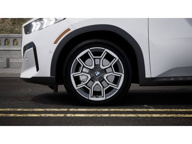 Used 2026 BMW X2 xDrive28i w/ Technology Package AWD/4WD image 7