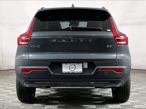 New 2026 Volvo XC40 B5 Plus w/ Protection Package Premier AWD/4WD image 3