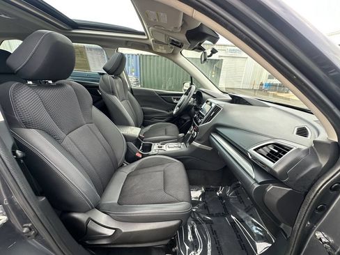Used 2022 Subaru Forester Premium AWD/4WD image 28