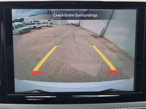 New 2025 Chrysler Pacifica Select image 13