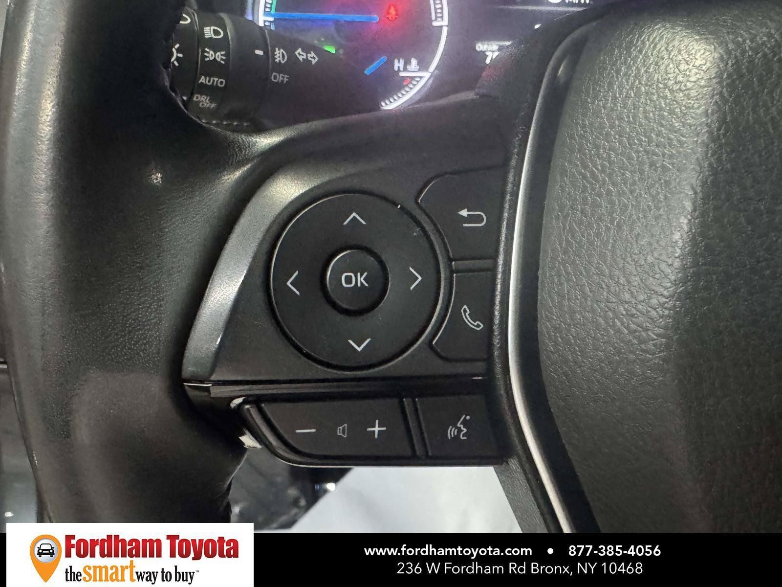 Used 2023 Toyota Venza XLE AWD/4WD image 21
