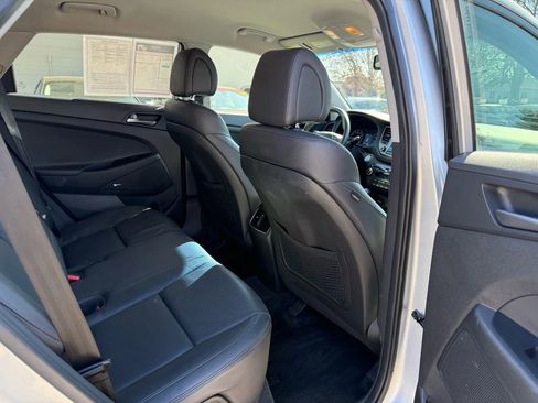 Used 2017 Hyundai Tucson SE Plus image 16
