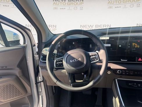 New 2026 Kia Carnival SX FWD image 12