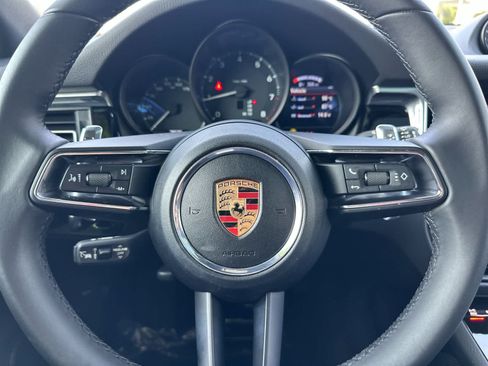 Certified 2025 Porsche Macan AWD/4WD image 26