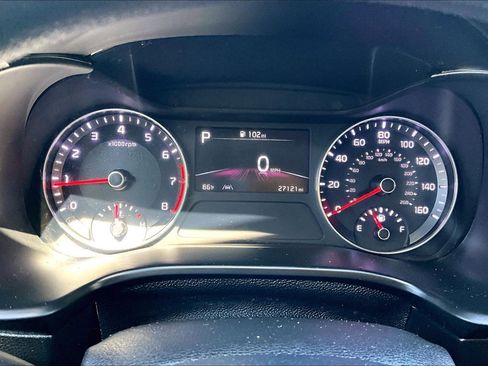 Used 2023 Kia Forte LXS FWD image 8