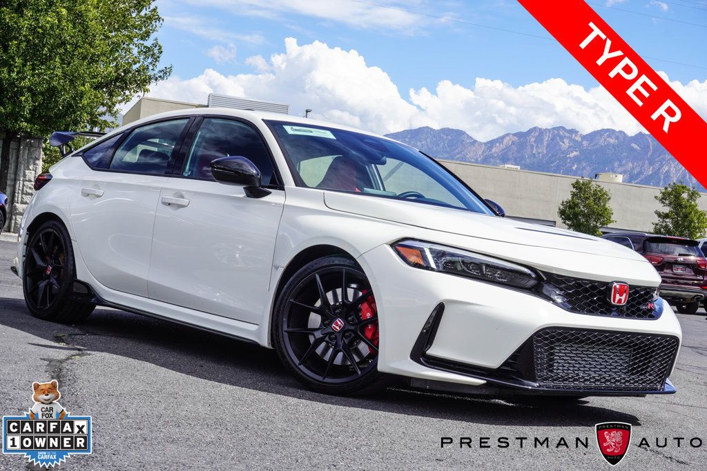 Used 2025 Honda Civic Type R image 1