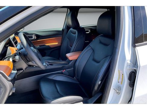 Certified 2024 Jeep Compass Limited AWD/4WD image 24