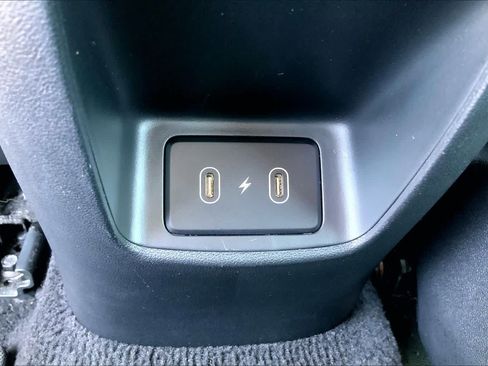 Used 2025 Hyundai Elantra SEL FWD image 29