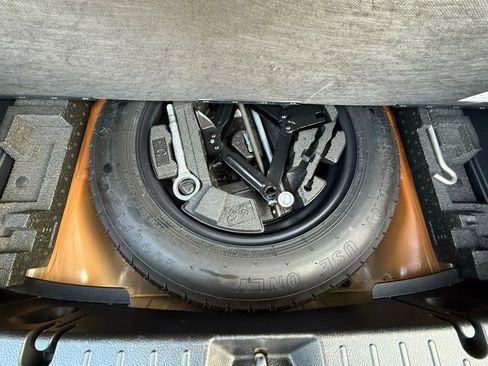 Used 2013 Subaru Crosstrek 2.0i Premium image 11