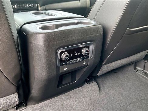 Used 2021 Chevrolet Suburban High Country w/ Premium Package AWD/4WD image 10