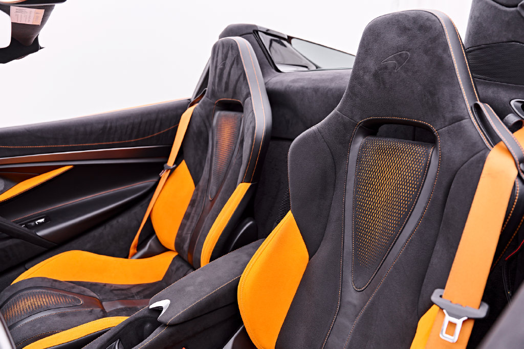 Used 2025 McLaren 750S Spider RWD image 64