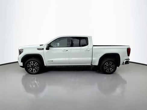 Used 2022 GMC Sierra 1500 AT4 w/ AT4 Premium Package AWD/4WD image 8