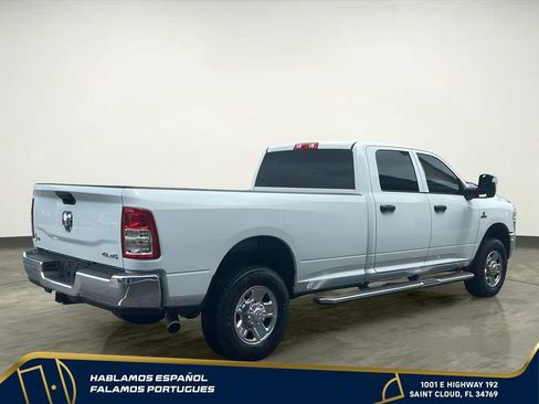 Used 2024 RAM 3500 Tradesman w/ Chrome Appearance Group AWD/4WD image 6