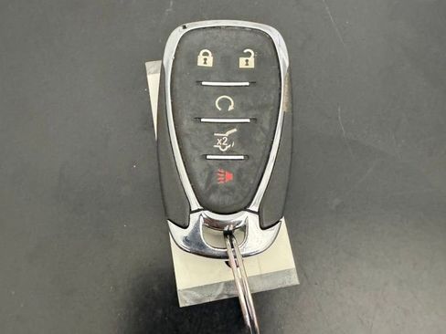 Used 2023 Chevrolet Traverse LT w/ LPO, Cargo Package image 55