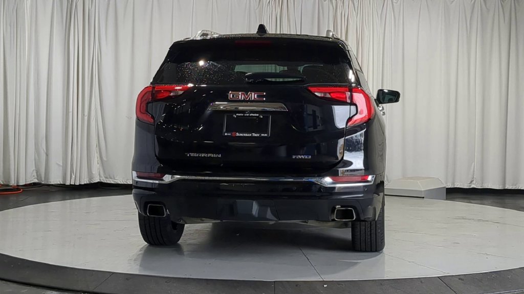 Used 2019 GMC Terrain Denali w/ Advanced Safety Package AWD/4WD image 7