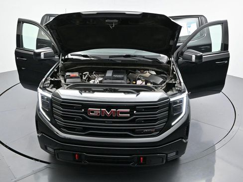 Used 2024 GMC Sierra 1500 AT4 w/ AT4 Premium Package AWD/4WD image 48