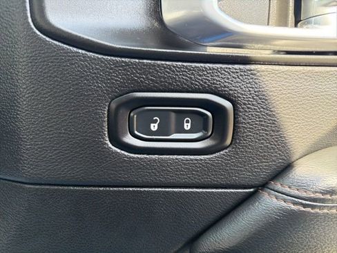 Used 2021 Jeep Wrangler Unlimited Rubicon 392 AWD/4WD image 12