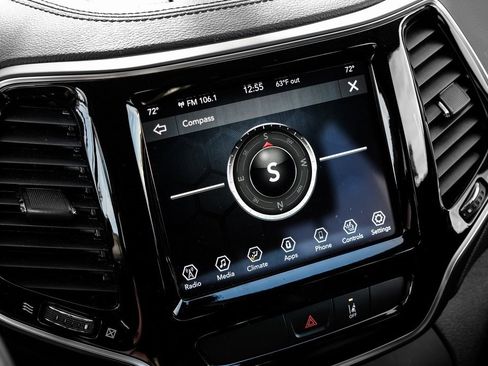 Used 2022 Jeep Cherokee Limited image 41