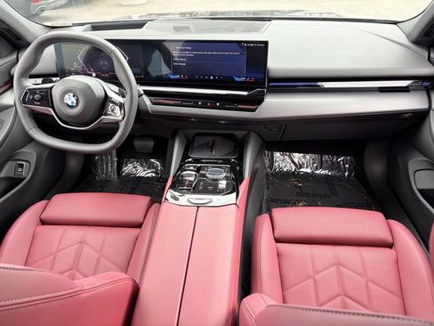 Used 2024 BMW 530i w/ M Sport Package RWD image 16