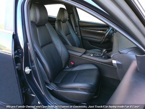 Used 2021 MAZDA MAZDA3 s image 27