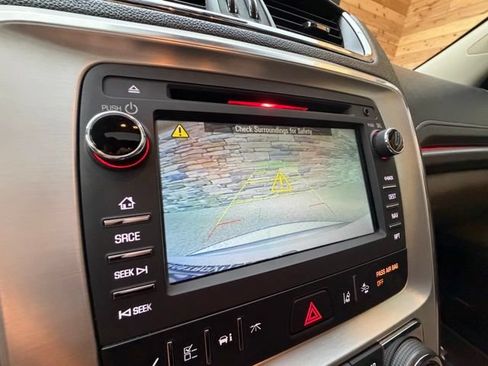 Used 2017 GMC Acadia Limited SLT AWD/4WD image 22