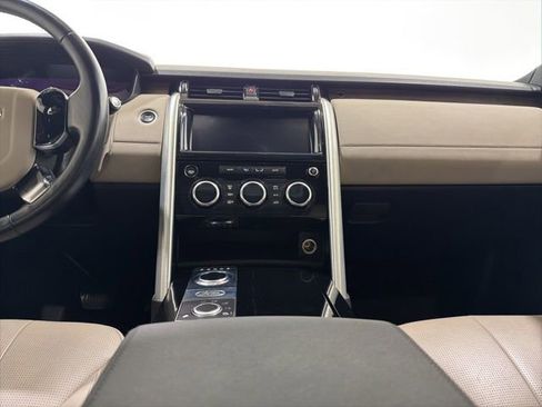 Used 2019 Land Rover Discovery HSE AWD/4WD image 39