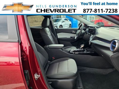 New 2025 Chevrolet Trax LT w/ Driver Confidence Package image 10