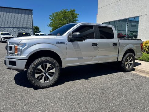 Used 2019 Ford F150 XL w/ Equipment Group 101A Mid AWD/4WD image 2