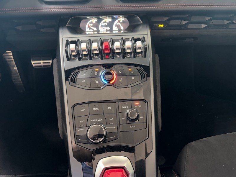 Used 2019 Lamborghini Huracan LP 580-2 RWD image 5
