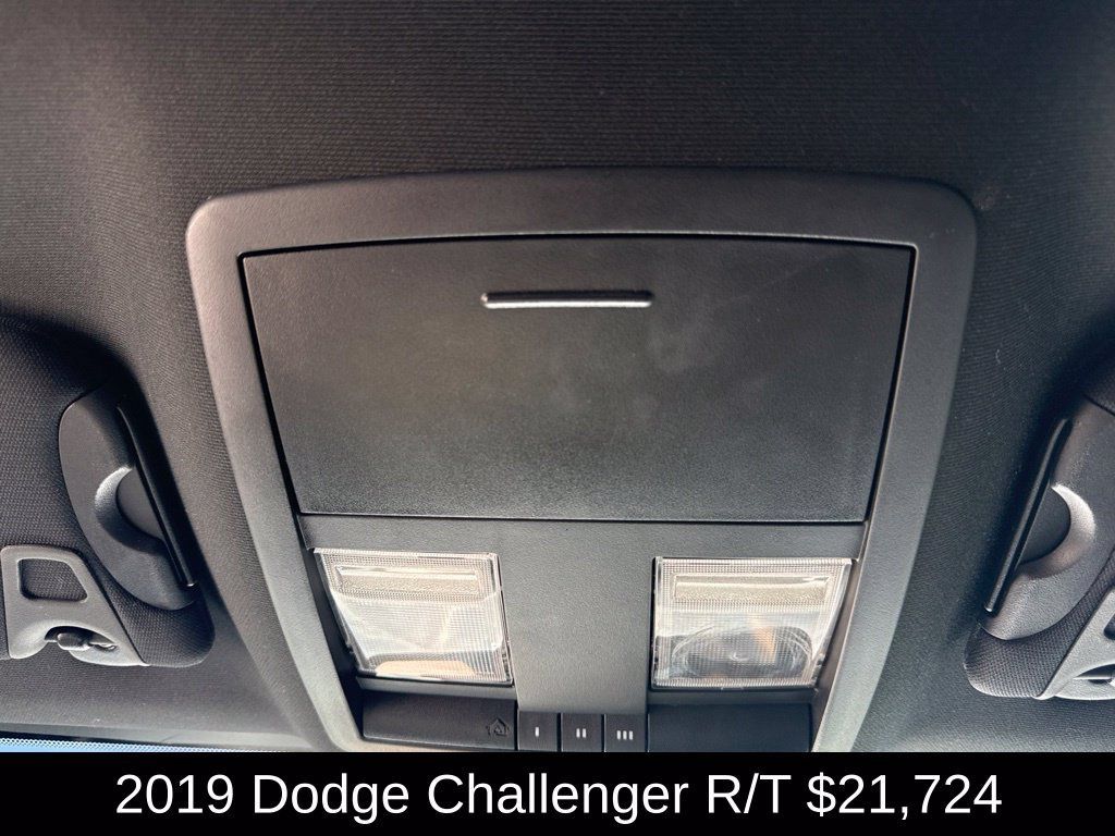 Used 2019 Dodge Challenger R/T w/ Blacktop Package RWD image 31
