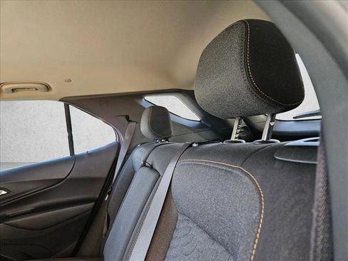 Used 2021 Chevrolet Equinox LT image 18