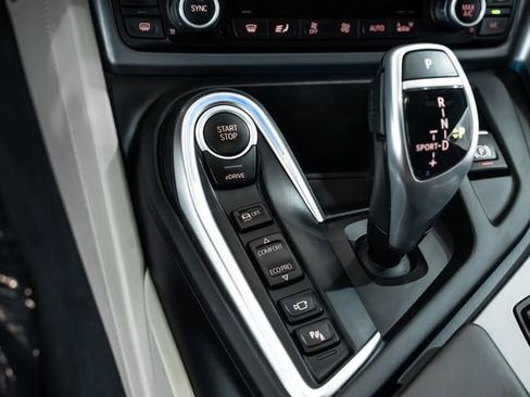 Used 2014 BMW i8 image 28