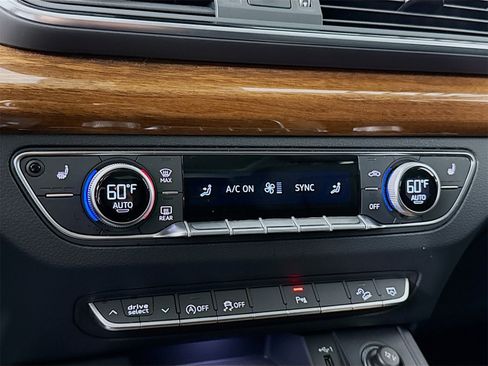 Certified 2022 Audi Q5 2.0T Premium Plus image 16