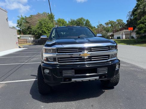 Used 2015 Chevrolet Silverado 2500 High Country w/ Duramax Plus Package image 3