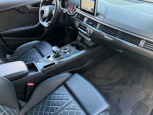 Used 2019 Audi S4 Prestige w/ Prestige Package image 15