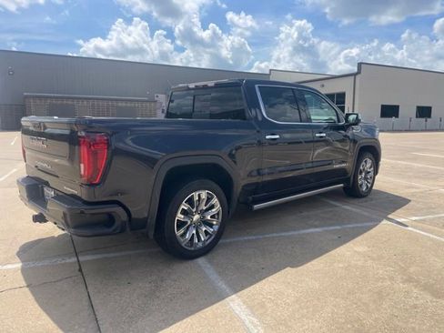 Used 2022 GMC Sierra 1500 Denali w/ Denali Reserve Package AWD/4WD image 4