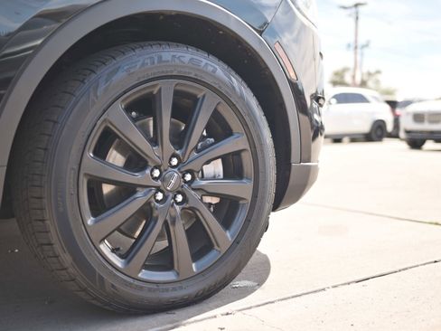 Used 2021 Lincoln Nautilus Reserve w/ Monochromatic Package image 17