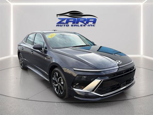 Used 2025 Hyundai Sonata SEL FWD image 9