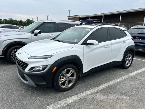 Used 2022 Hyundai Kona SEL w/ Convenience Package FWD image 8