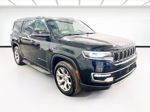 Used 2022 Jeep Wagoneer Series II RWD image 3