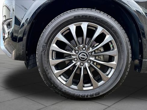Used 2023 Nissan Armada Platinum w/ Captain's Chairs Package RWD image 13