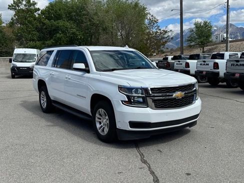 Used 2019 Chevrolet Suburban LT AWD/4WD image 12