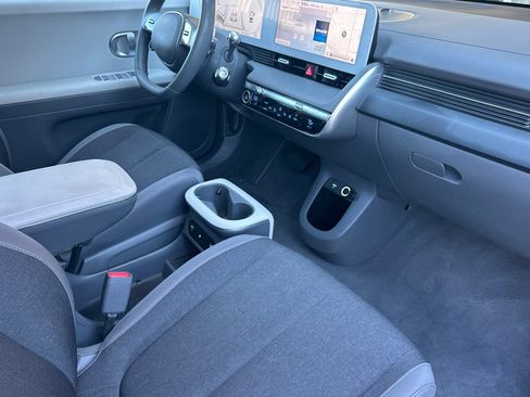 Used 2024 Hyundai Ioniq 5 SEL RWD image 14