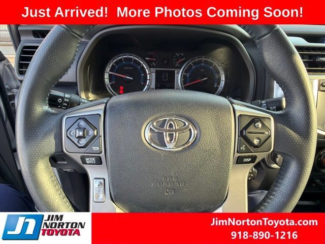 Used 2018 Toyota 4Runner SR5 Premium AWD/4WD image 12